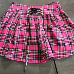Medium, Pink plaid skirt